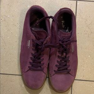 Size 9 Men's Purple Puma Sneaker